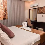 The Artisan Hotel-Suits