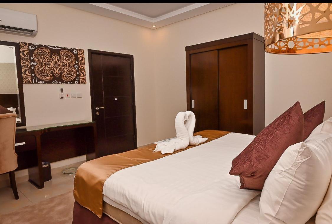 The Artisan Hotel-suits 3*